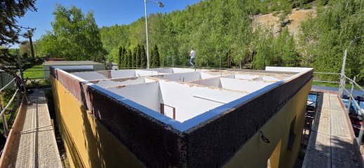 Nadstavba budovy ve Zdechovicích s VELOXem