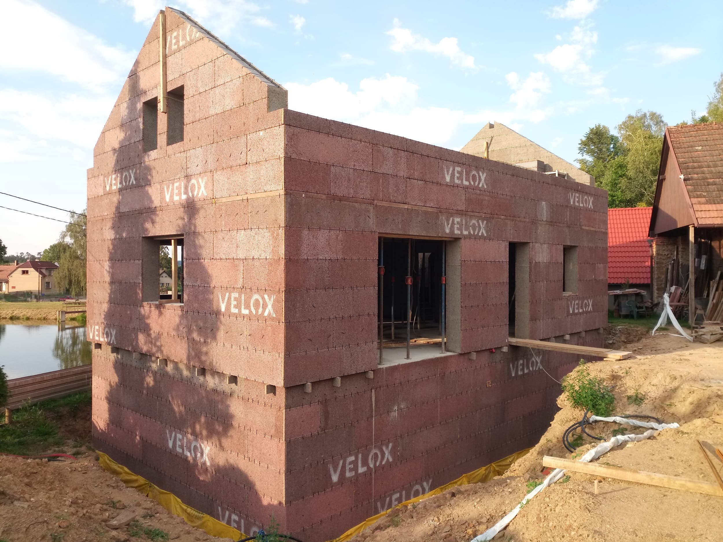 Hrubá stavba rodinného domu